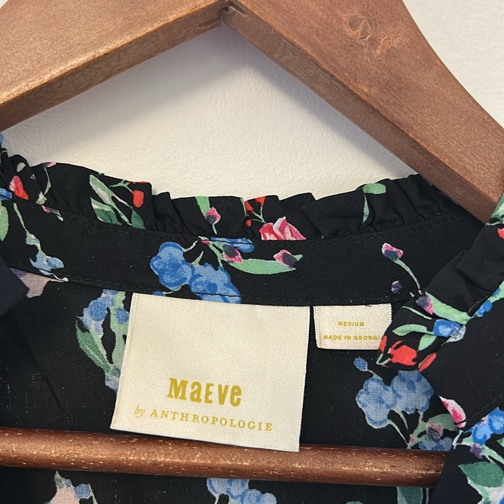 Anthropologie Maeve Aviero Flutter Sleeve Button Down in Floral - Picture 6 of 10